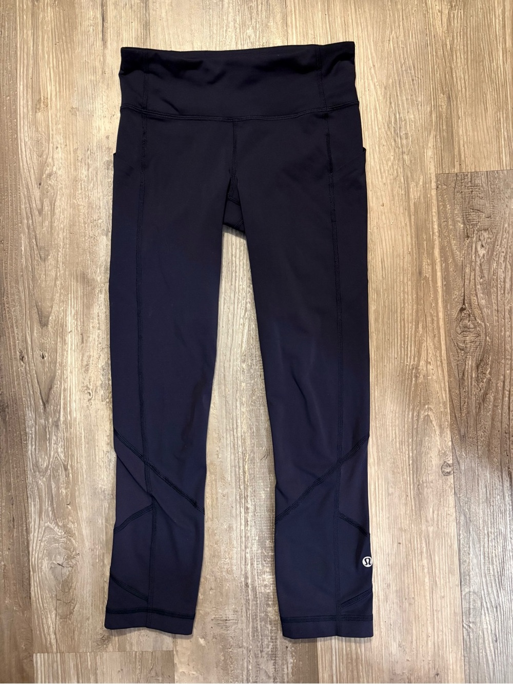 Lululemon Athletica Women’s Navy Capri Yoga Leggings-Sz 0